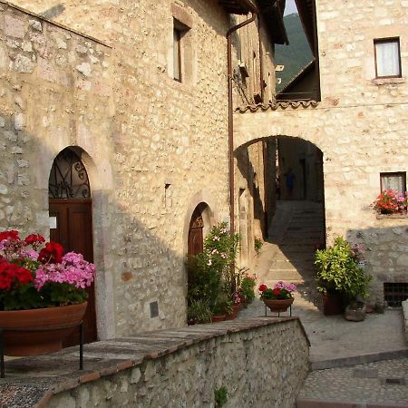 Affittacamere Nonna Rosa Vallo di Nera Exteriör bild